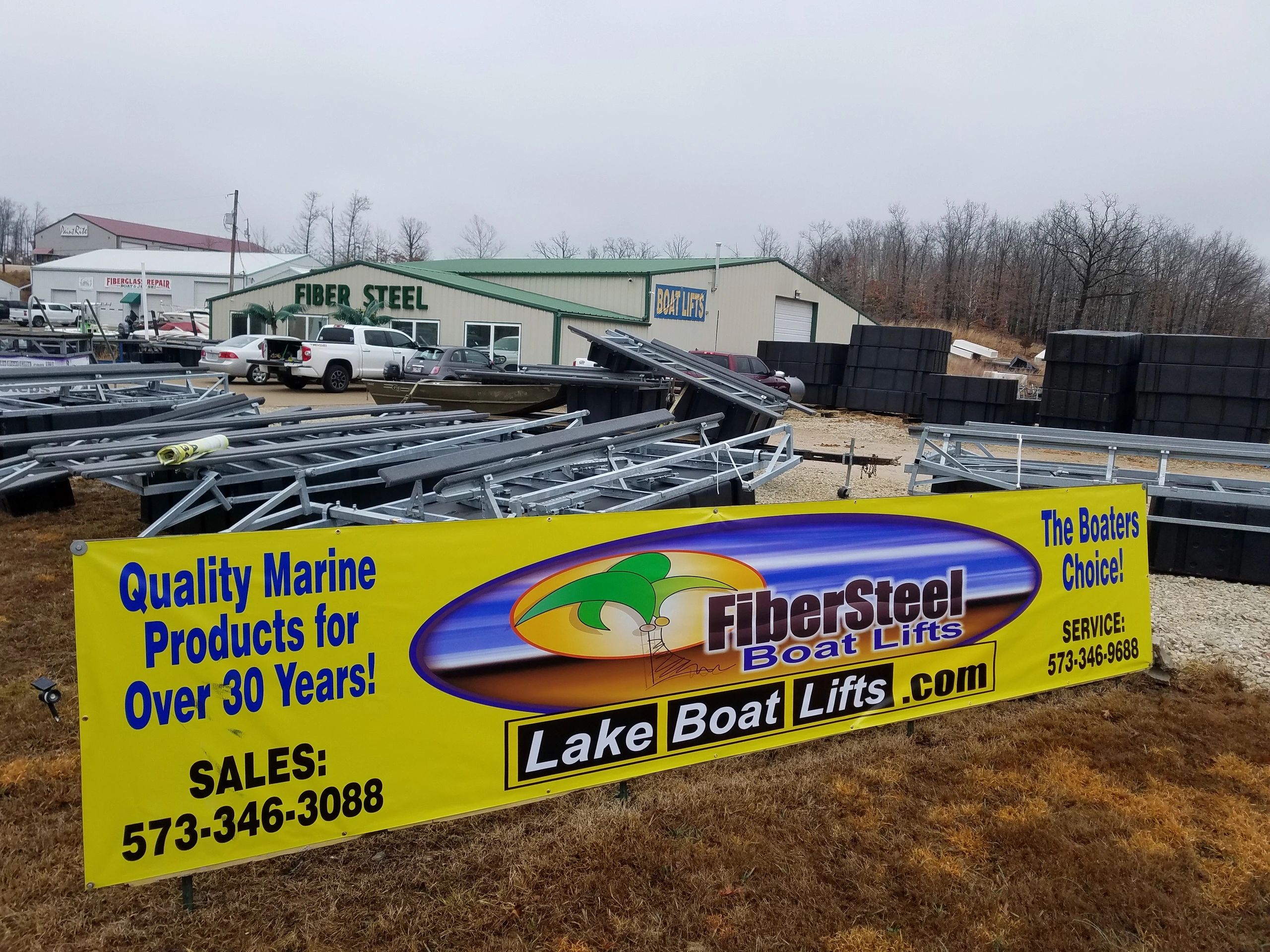 & FIBERSTEEL Boat Lifts